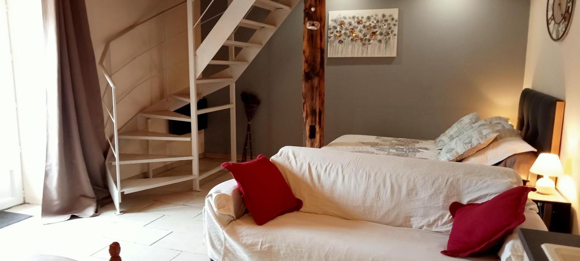Bed and Breakfast La Dame Blanche Saint-Maurice-d'Ibie Экстерьер фото