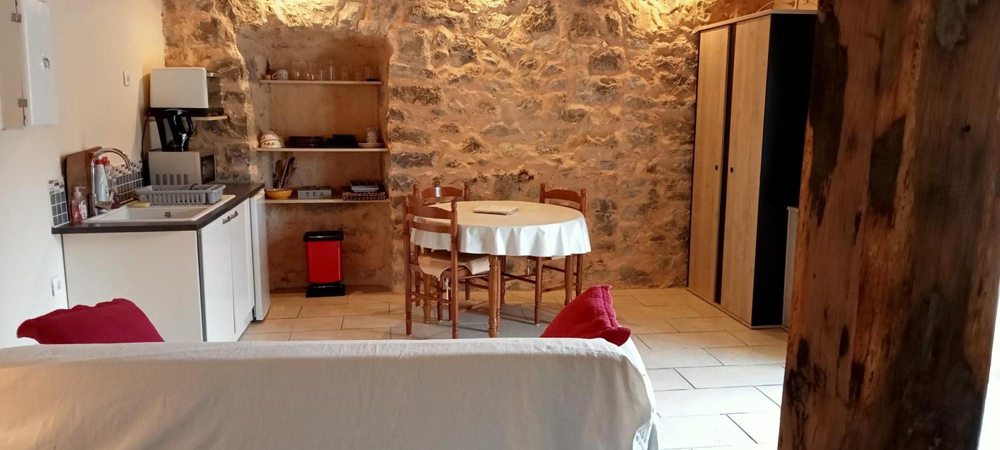 Bed and Breakfast La Dame Blanche Saint-Maurice-d'Ibie Экстерьер фото